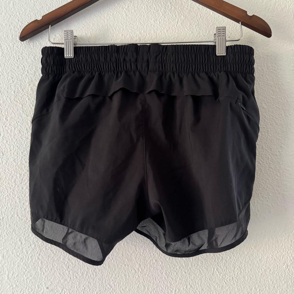 Athleta Black Mesh Racer Run Short Like New Sporty Chic Athleisure Performance - Picture 15 of 16
